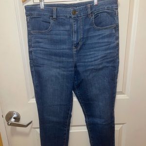 American Eagle Curvy Skinny jeans! Like new!